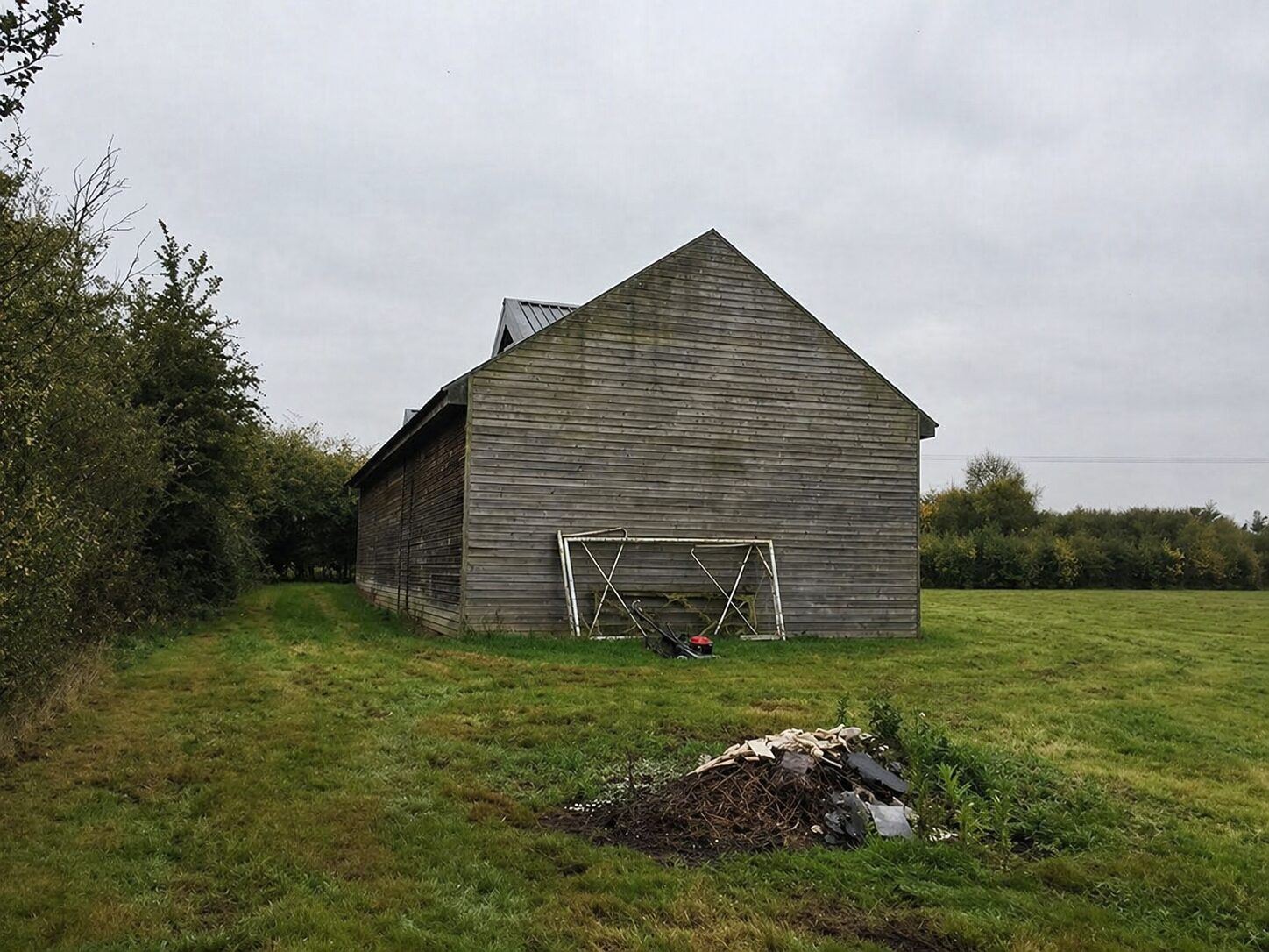 end view photo of barn with rubbish enhanced end view photo of barn with rubbish enhanced